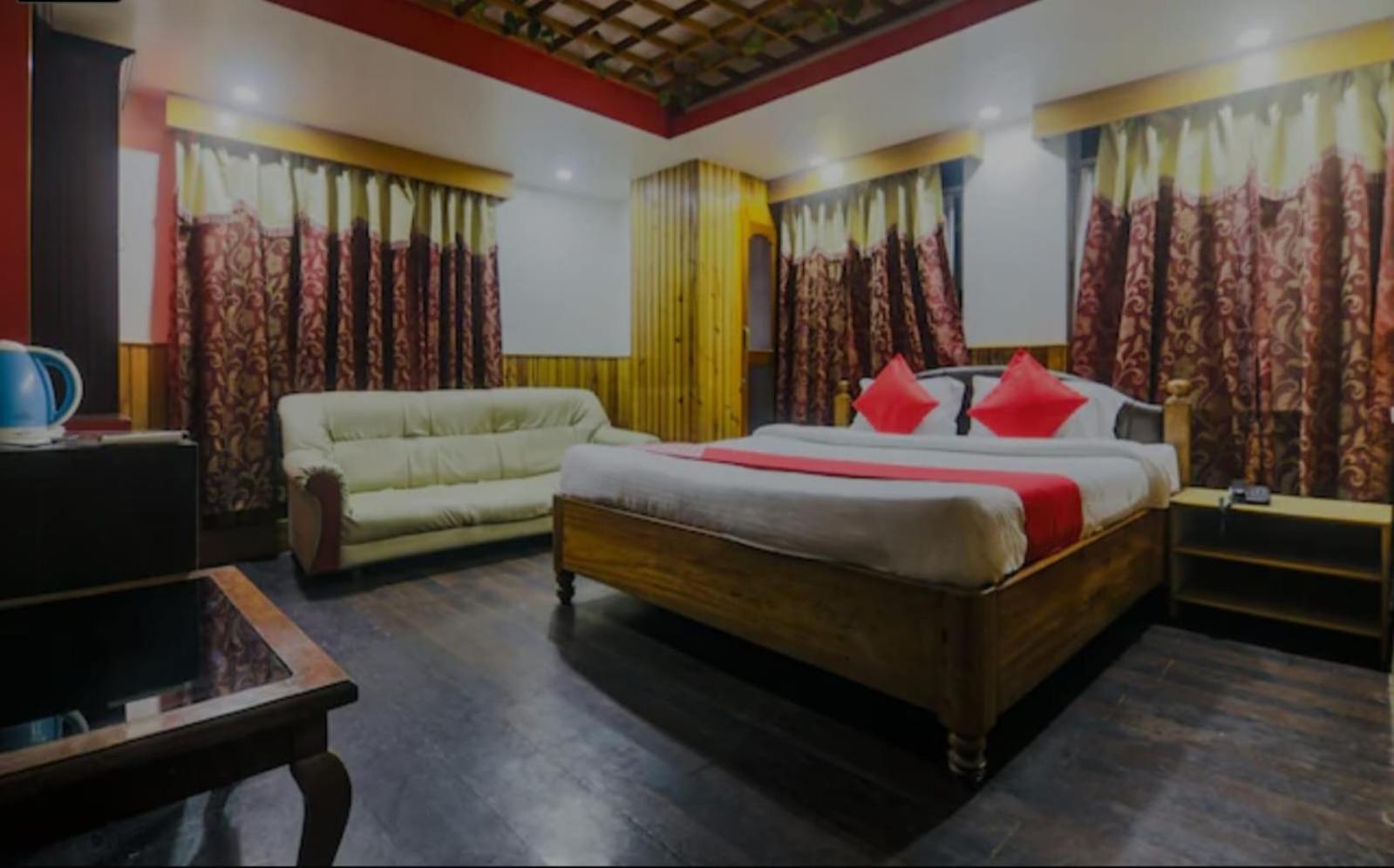 Hotel Knight Inn Σιλόνγκ Εξωτερικό φωτογραφία